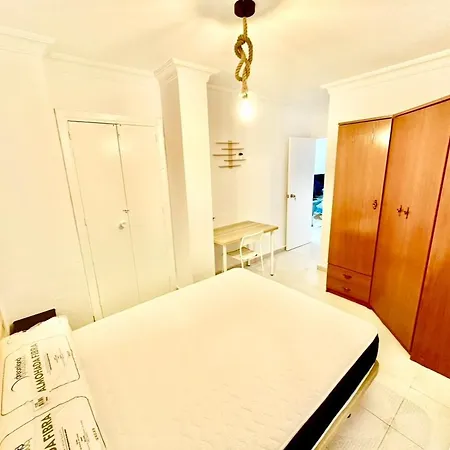 Ind - 4 Rooms 아파트 우엘바